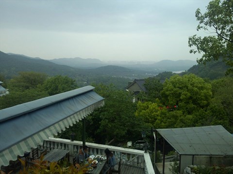 市美景餐厅 食评 翁家山上的美景餐厅 翁家山的半山腰有着一条美食街