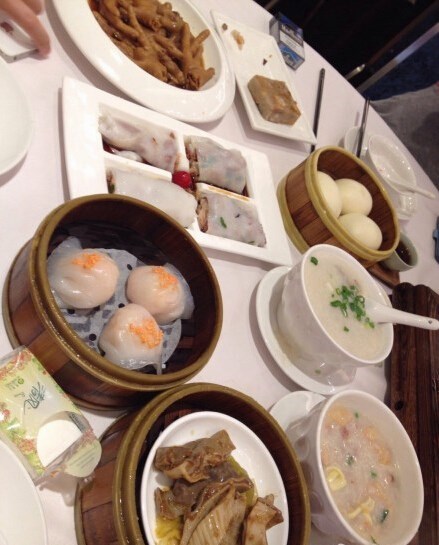 食评 广州酒家                最具广州特色的老茶楼,环境好装修古香