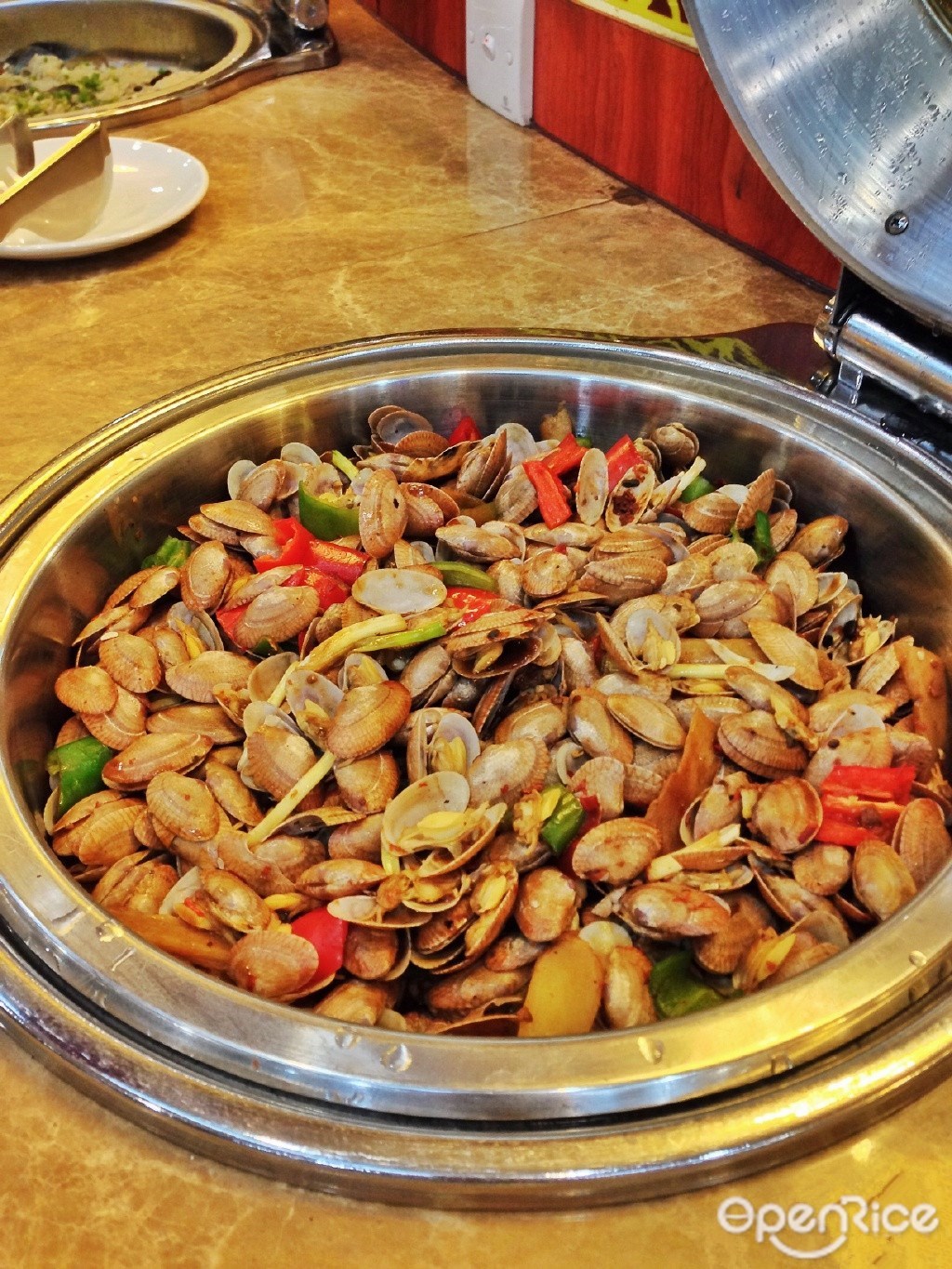 西苑饭店旋转餐厅