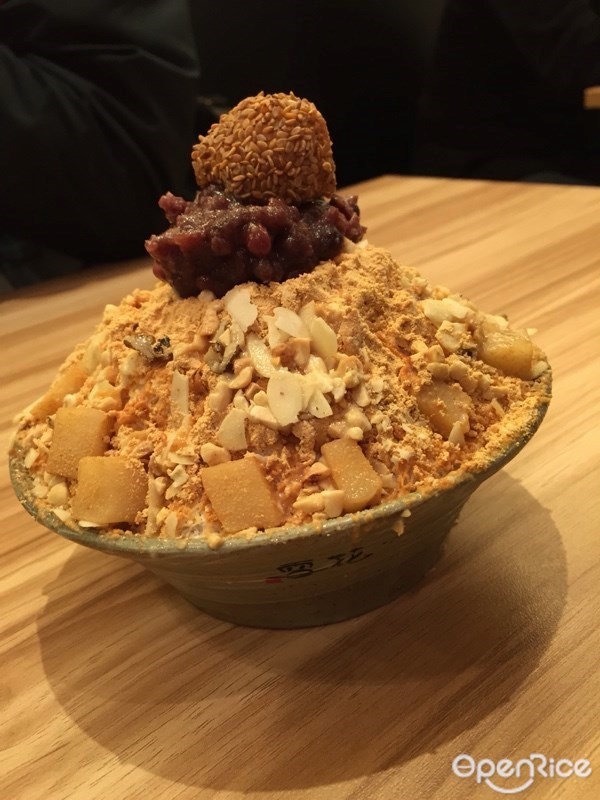 下雪的村庄