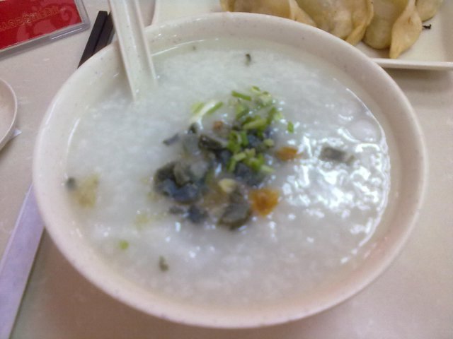 皮蛋瘦肉粥