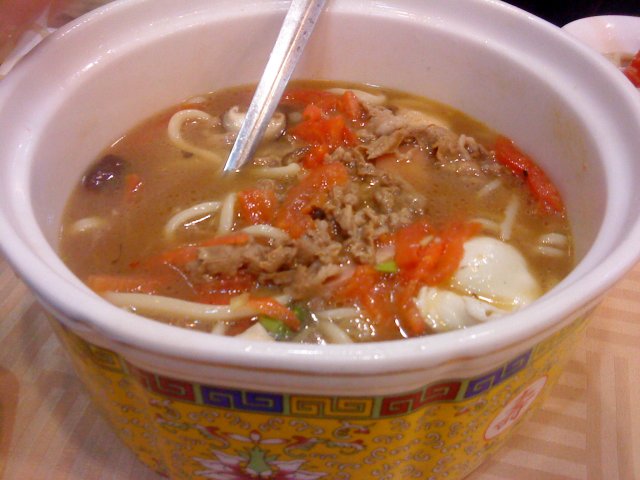 大大的长寿面。