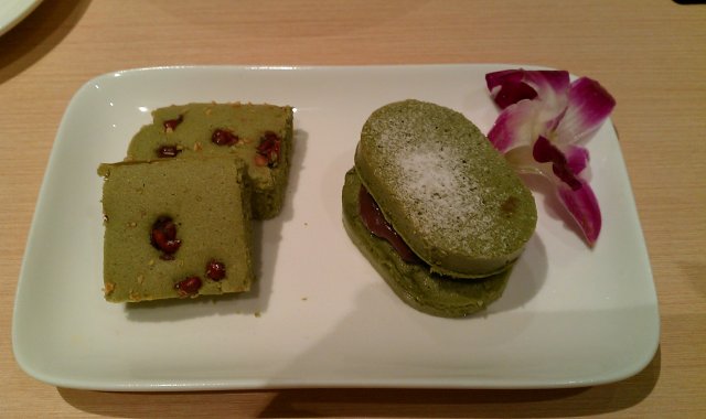 抹茶浮岛+抹茶鸭嘴