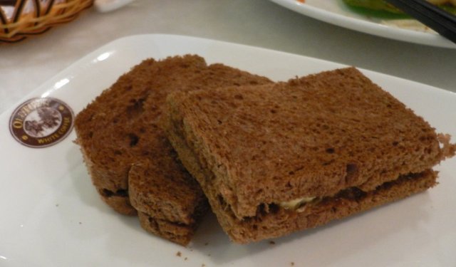 加央牛油烧面包