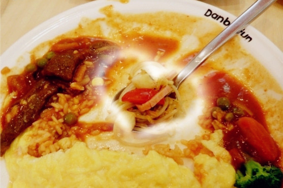 咖喱蛋包饭