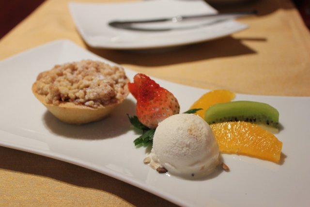 苹果挞配香草雪糕