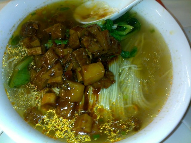 鸡骨酱面
