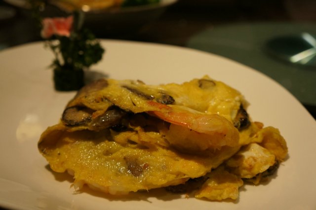 黑松露虾球辽参炒蛋