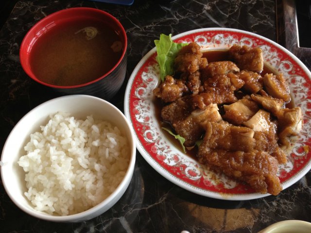 鸡排 米饭 味增汤