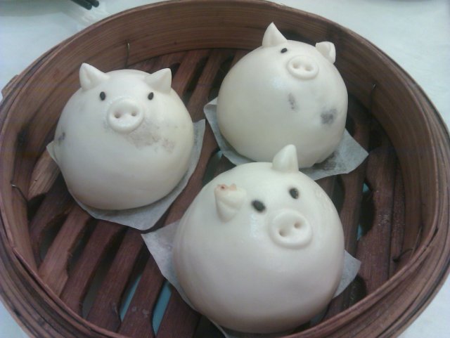 紫薯奶香猪仔包