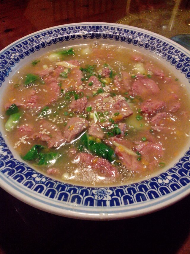 酸汤嫩牛肉