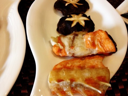 烤香菇&盐烤三文鱼骨