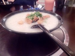 皮蛋瘦肉粥