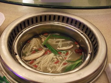 锅底