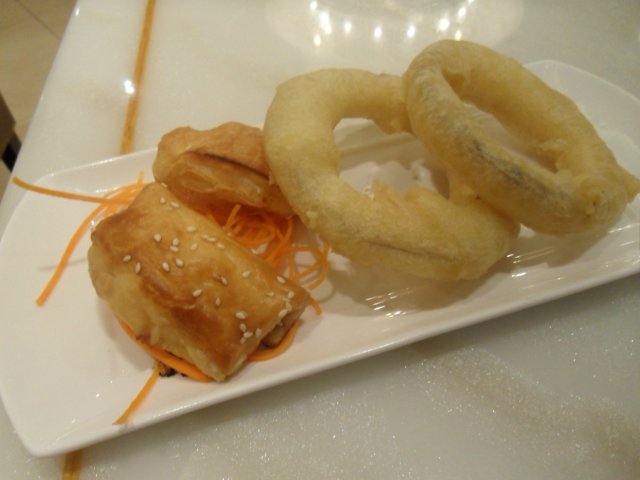 酥皮三文鱼卷