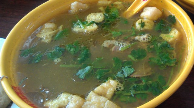 油豆腐牛肉粉丝汤