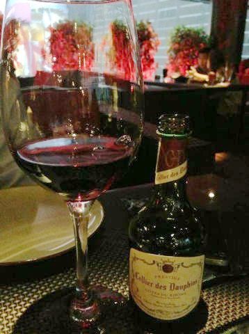 小瓶子干红葡萄酒