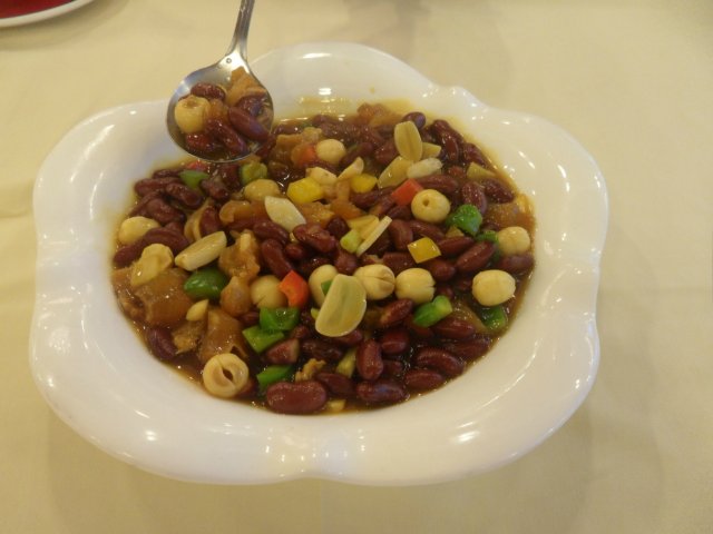 红腰豆鲜莲烩蹄筋
