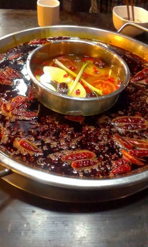 重庆临江毛肚火锅