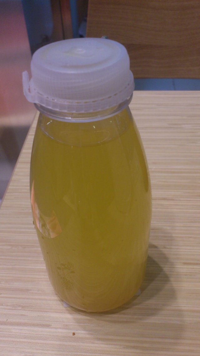 菠萝芒果汁