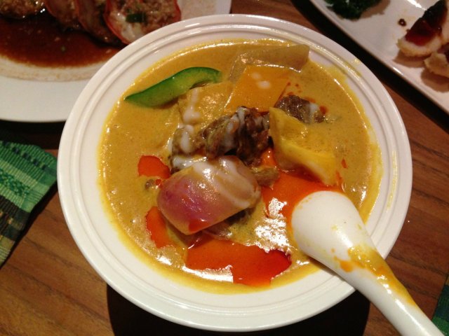 黄咖喱牛肉