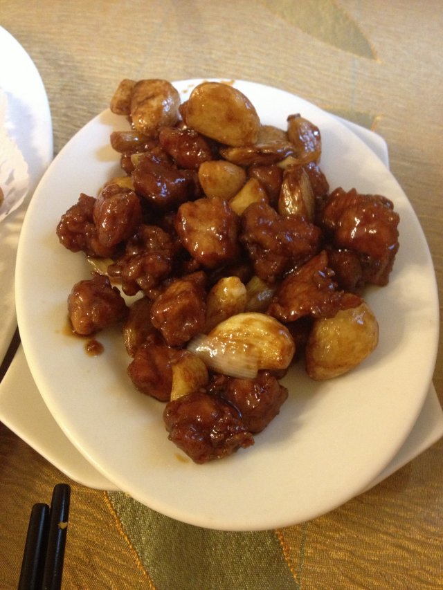 金蒜子牛肉粒