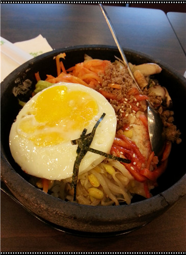 招牌石锅拌饭