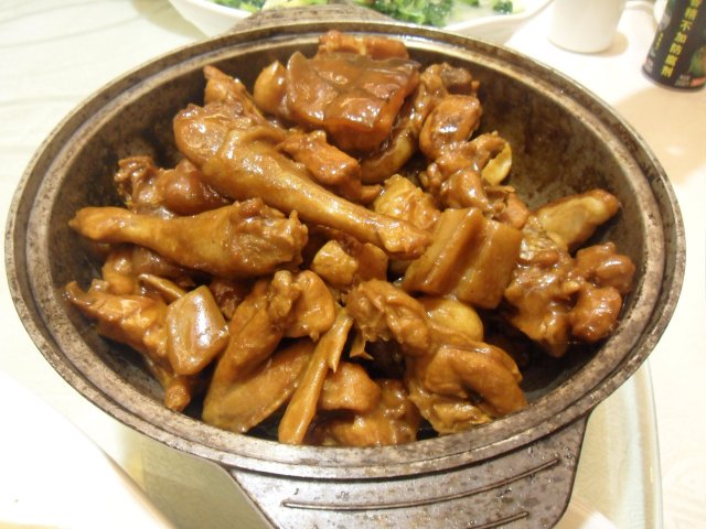 鳄鱼焖飞龙