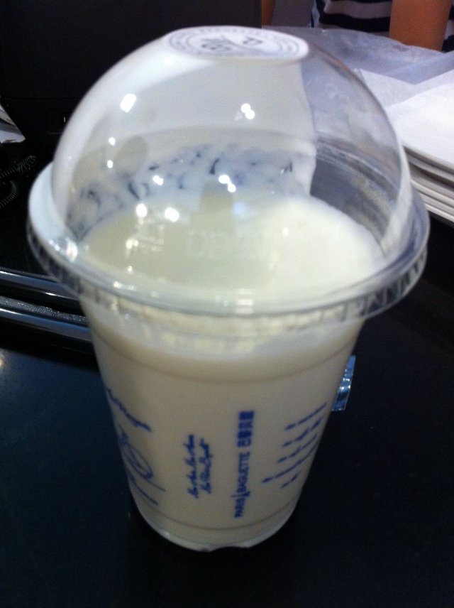 酸奶