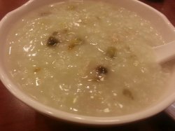 皮蛋瘦肉粥