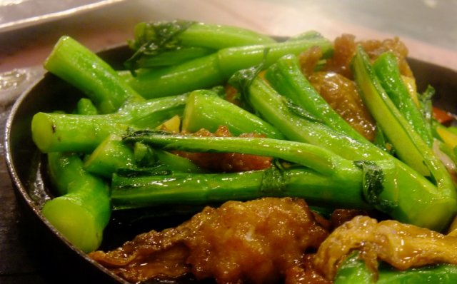 铁板腿菇炒菜心