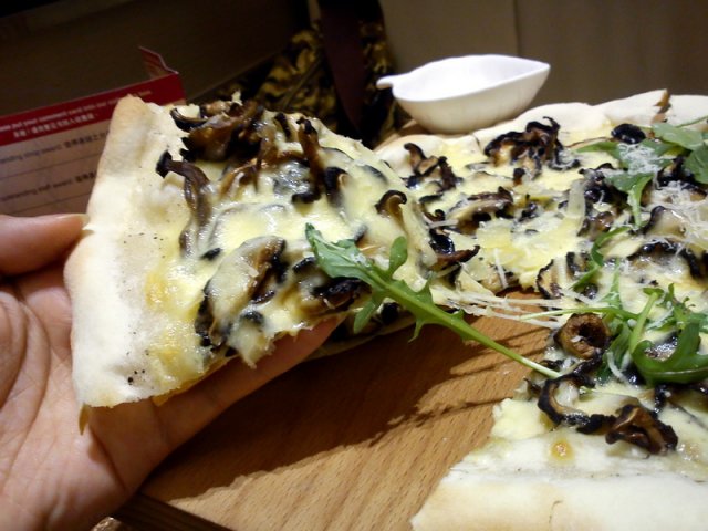 黑松露pizza