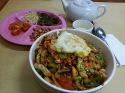 辣鸡肉拌饭