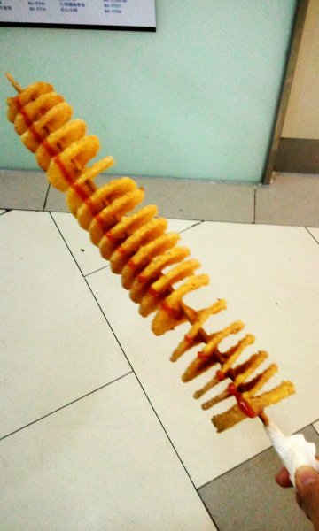 旋风薯塔时尚土豆屋