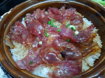 腊味煲仔饭