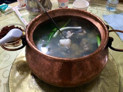 云南抚仙湖铜锅鱼