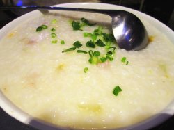 皮蛋瘦肉粥