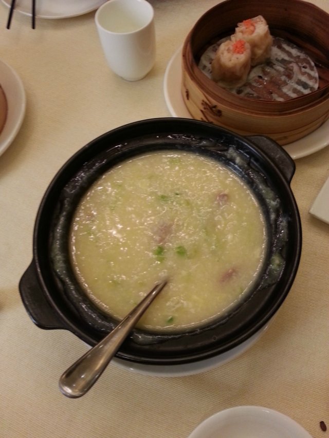 窝蛋牛肉粥