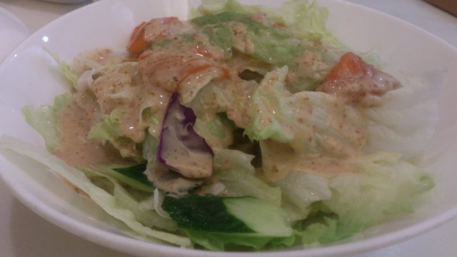 蔬菜三文鱼沙拉