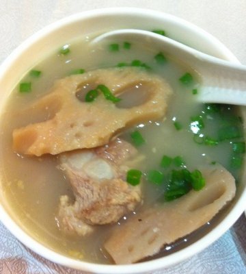 莲藕排骨汤