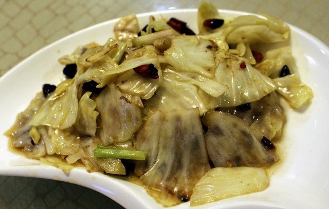 手撕包菜 