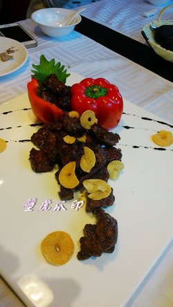 黑椒金蒜煎安格斯小牛肉