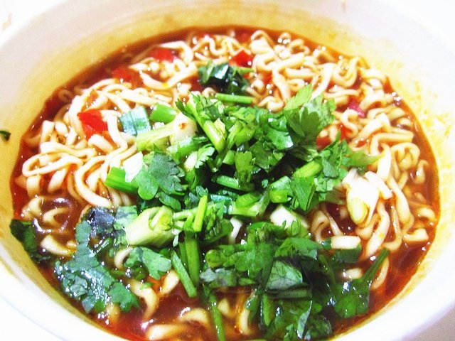 【伍氏猪脚汤面】