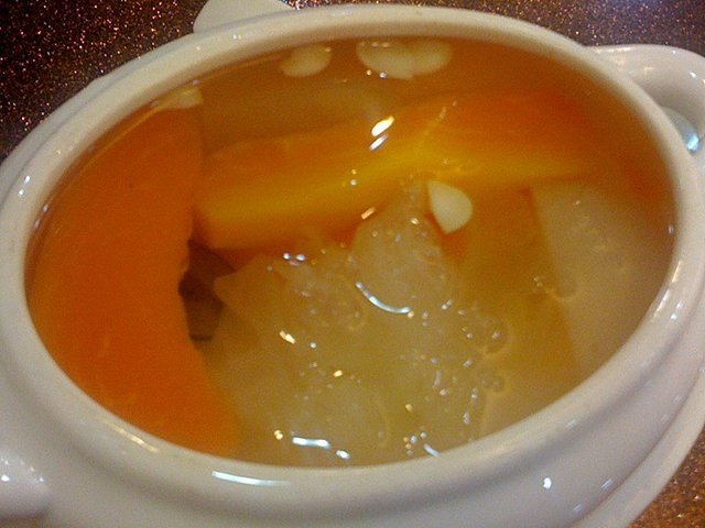 冰糖双雪炖木瓜