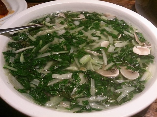 鸡毛菜烩蘑菇
