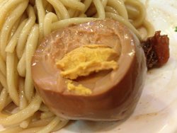 卤蛋