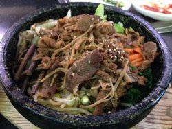 肥牛石锅拌饭