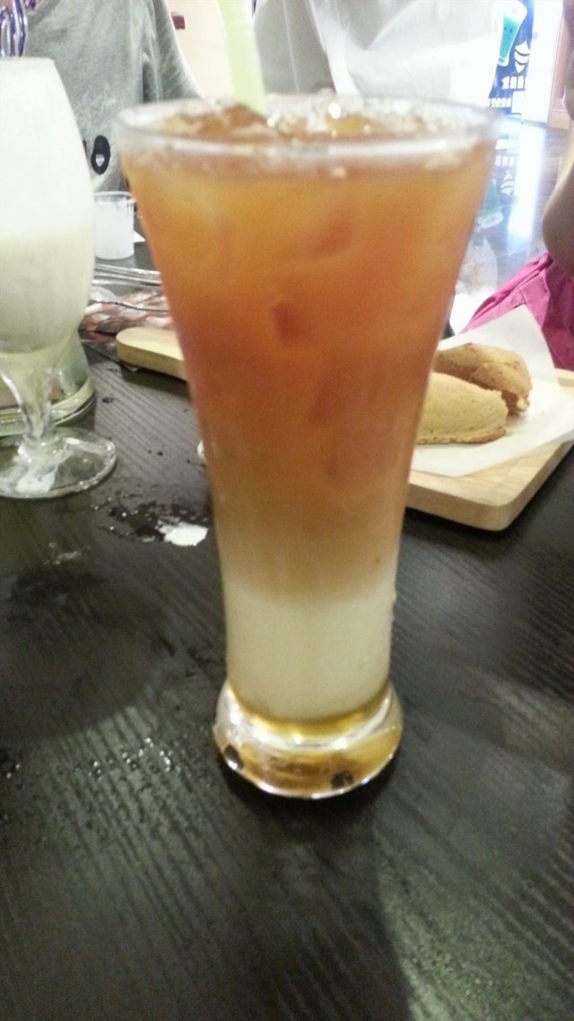 三色茶