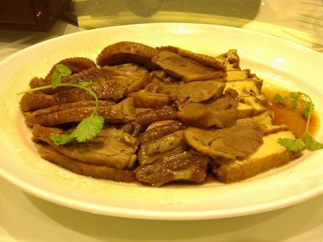 卤味拼盘