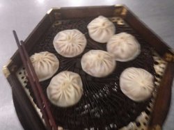 牛肉灌汤包